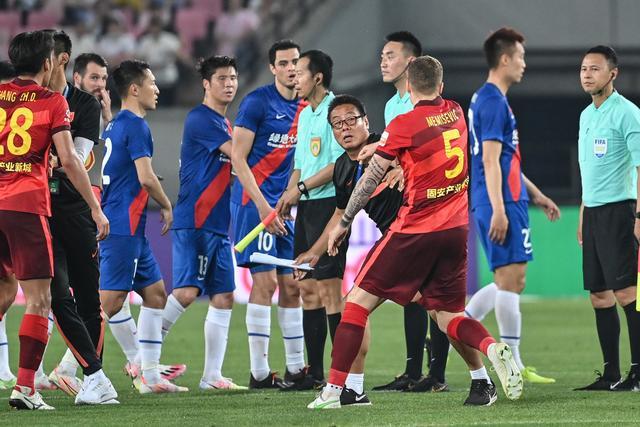 2026年体操世锦赛：中国女子团体资格赛名列第一